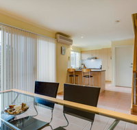 Holidays at Hollydene - Accommodation Kalgoorlie