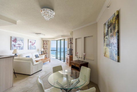 HomePlus - Stunning Ocean View From 34th Floor - Accommodation Kalgoorlie 3