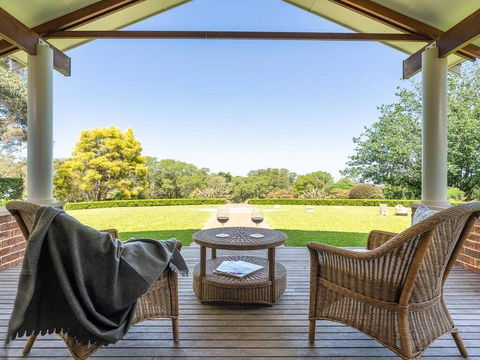 Jaspers Brush - Tranquil Gardens & Stunning Views - Accommodation Kalgoorlie 0