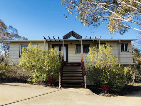 Josefinas - Accommodation Kalgoorlie 0