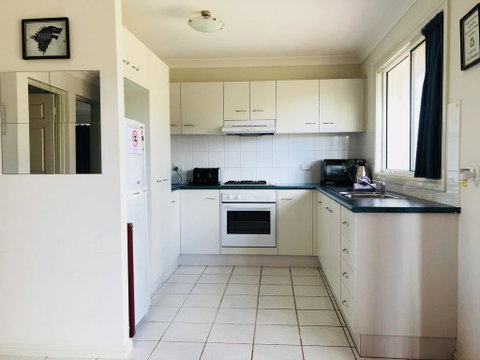 Josefinas - Accommodation Kalgoorlie 3
