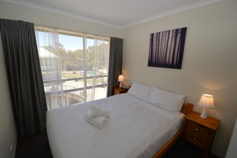 Kirwan 40 - Accommodation Kalgoorlie 3