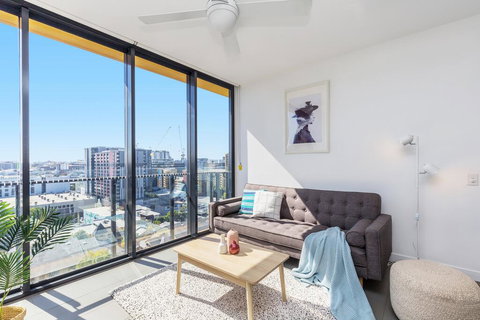KOZYGURU FORTITUDE VALLEY AMAZING VIEW 2BED APT + FREE PARKING QFV010 - Accommodation Kalgoorlie 0