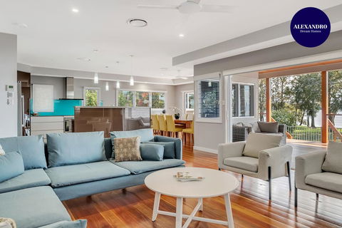 LAKEFRONT And SUNSET HAVEN - Accommodation Kalgoorlie 0