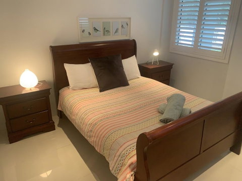 Lakefront Peace Apartments - Accommodation Kalgoorlie 1