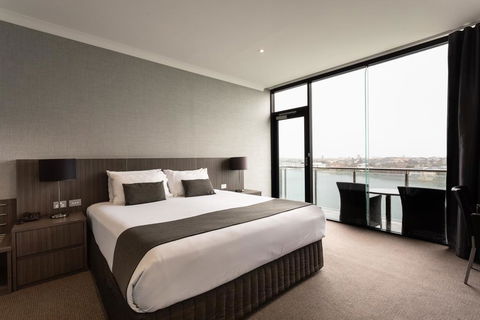 Lakes Hotel - Accommodation Kalgoorlie 2