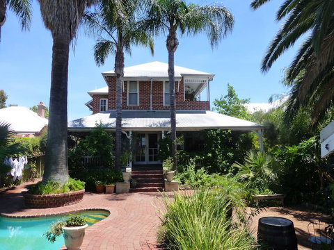 Lakeside Bed & Breakfast - Accommodation Kalgoorlie 0