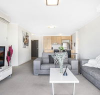 Lakeside Family Oasis with Pool Gym and Balcony - Accommodation Kalgoorlie