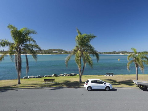 Lakeside Flats 3 - Accommodation Kalgoorlie 1