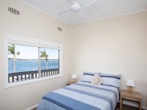 Lakeside Flats 3 - Accommodation Kalgoorlie 0
