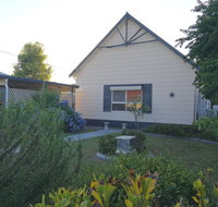 Large 6-Bedroom House with Wifi  Netflix Close to Singleton CBD Hunter Valley - Accommodation Kalgoorlie