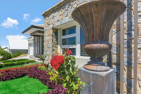 Lavender Manor BnB - Accommodation Kalgoorlie 0