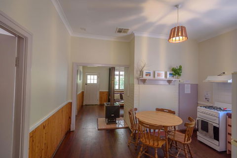 Lewana Cottages - Accommodation Kalgoorlie 3