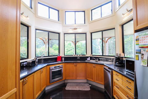 Lumeah House - Accommodation Kalgoorlie 2