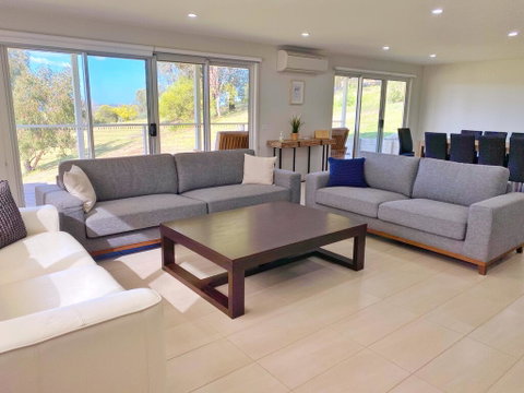 Luxury 3BR Home With KING Bed Metung - Accommodation Kalgoorlie 0