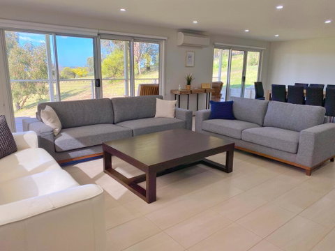 Luxury 3BR Home With KING Bed Metung - Accommodation Kalgoorlie 3