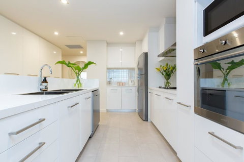 Luxury Four Bedroom Apartment - Accommodation Kalgoorlie 3