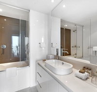 Luxury Hotel with Ocean View in Surfers Paradise - Accommodation Kalgoorlie