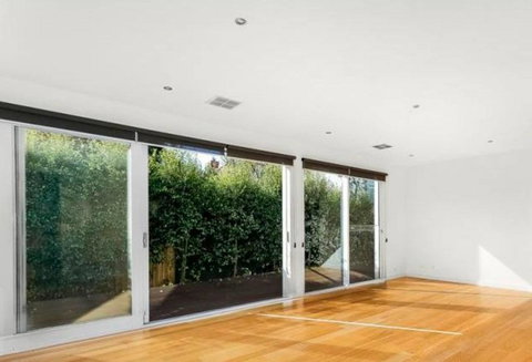 Malvern 3 Bedroom Home - Accommodation Kalgoorlie 0