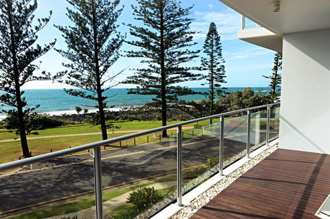 Manta Bargara - Accommodation Kalgoorlie 0