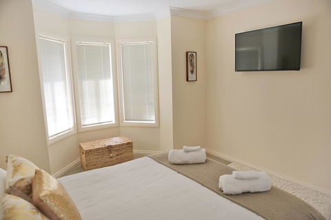 Marina Holiday Home - Accommodation Kalgoorlie 2