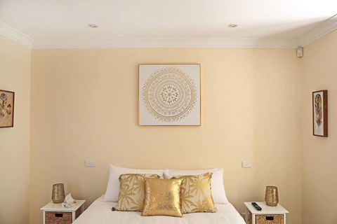 Marina Holiday Home - Accommodation Kalgoorlie 1