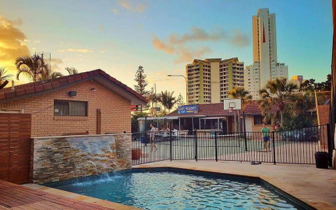 Maxmee Resort (formally Surfers Paradise Backpackers) - Accommodation Kalgoorlie 0
