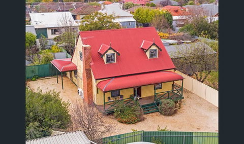 Memory Lane - Accommodation Kalgoorlie 0