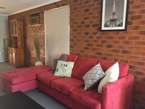 Mint Accommodation - Bridget & Rachel - Accommodation Kalgoorlie 1