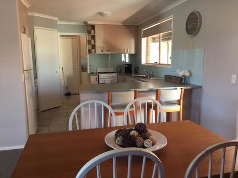 Mint Accommodation - Bridget & Rachel - Accommodation Kalgoorlie 2