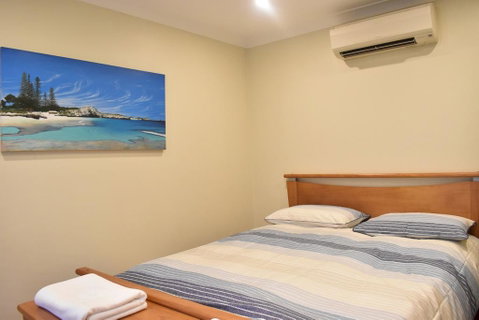 Modern 2 Bedroom Unit Close To CBD - Accommodation Kalgoorlie 3