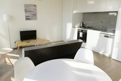 Modern Light-Filled 1 Bed In South Melbourne - Accommodation Kalgoorlie 1