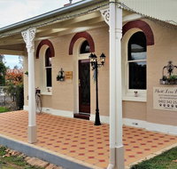 Must Love Dogs BB  Self Contained Cottage - Accommodation Kalgoorlie