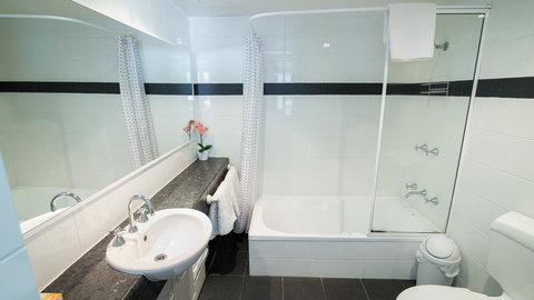 Dowler Apartments Subiaco - Accommodation Kalgoorlie 13