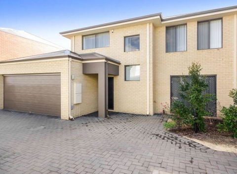 Holiday Home Near Perth City / Airport / Stadium / Casino - Accommodation Kalgoorlie 1