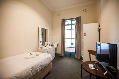 Captain Stirling Hotel - Accommodation Kalgoorlie 3