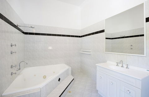 Captain Stirling Hotel - Accommodation Kalgoorlie 9
