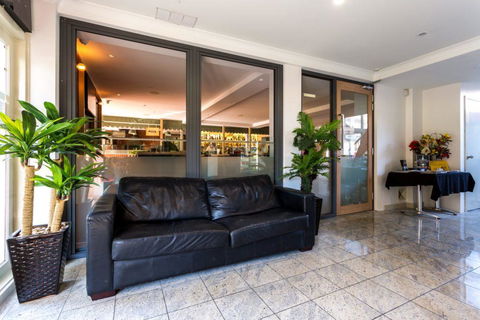 Baileys Parkside Motel By VetroBlu - Accommodation Kalgoorlie 0