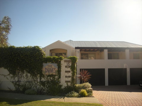 Dunes Scarborough Beach - Accommodation Kalgoorlie 0