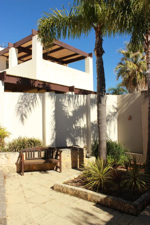 Dunes Scarborough Beach - Accommodation Kalgoorlie 9
