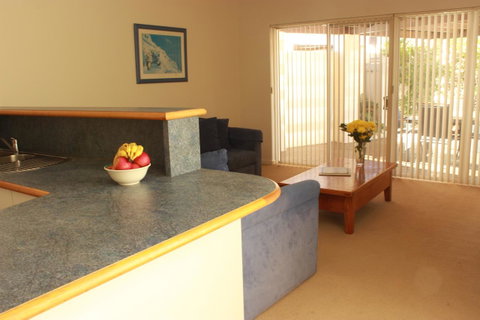 Dunes Scarborough Beach - Accommodation Kalgoorlie 3