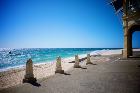 Cottesloe Artist's Beach Retreat - Accommodation Kalgoorlie 6
