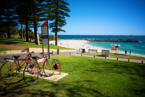 Cottesloe Artist's Beach Retreat - Accommodation Kalgoorlie 15