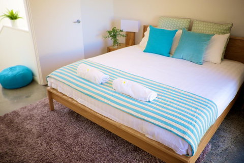 Cottesloe Artist's Beach Retreat - Accommodation Kalgoorlie 13
