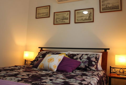 Jacaranda Hideaway Bed & Breakfast - Accommodation Kalgoorlie 1