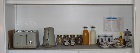 Jacaranda Hideaway Bed & Breakfast - Accommodation Kalgoorlie 5