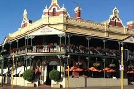 High Tor - Accommodation Kalgoorlie 39