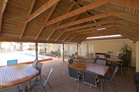 Bunbury Motel And Apartments - Accommodation Kalgoorlie 8