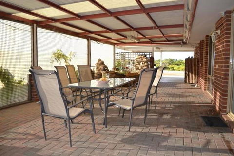 Beach Place @ Leeman - Accommodation Kalgoorlie 1