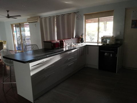 Beach Place @ Leeman - Accommodation Kalgoorlie 5